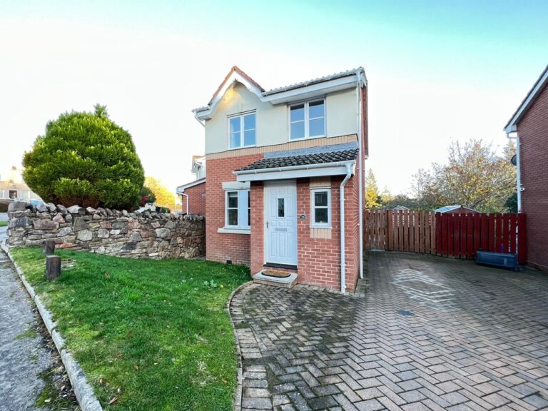 Three-bedroom detached house in Denwood, Aberdeen