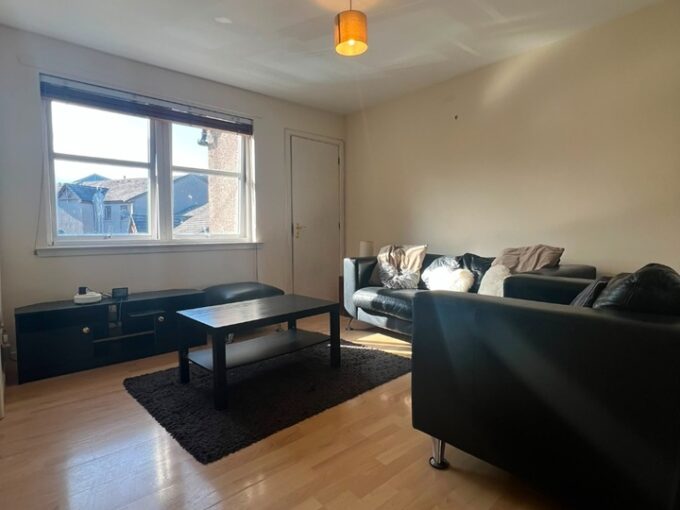 Two-bedroom flat on Hardgate, Aberdeen