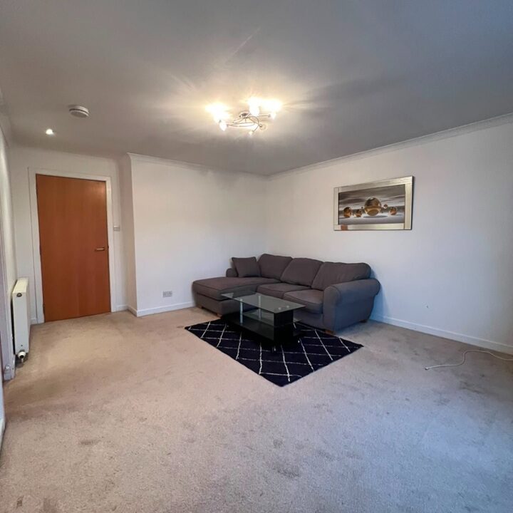 Riverside Drive interior 3