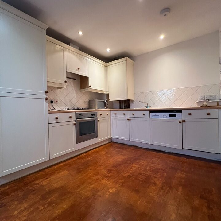 Riverside Drive interior 5