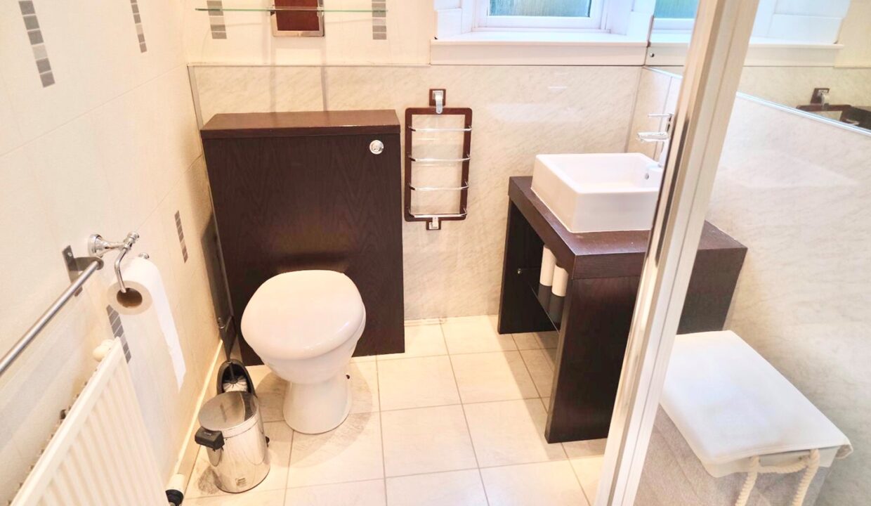 Wallfield Place interior 4
