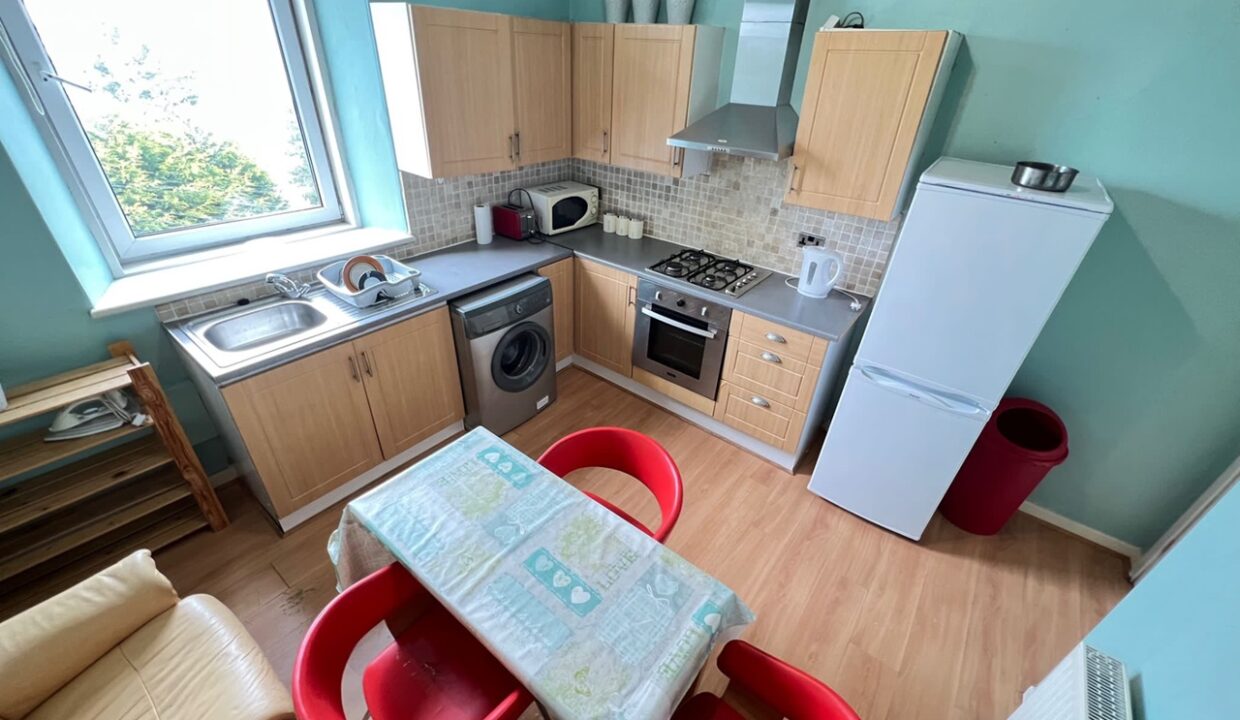 One-bedroom flat to rent on Menzies Road, Aberdeen – photo 11