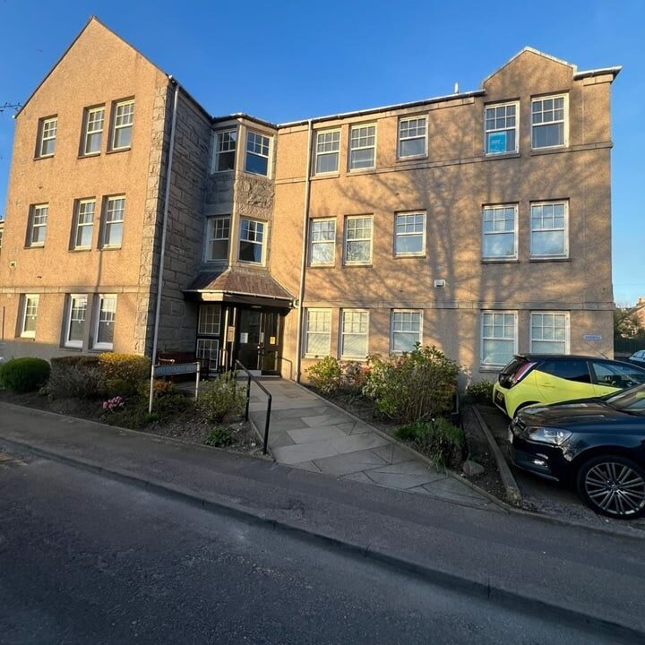 Two-bedroom flat to rent on Midstocket Mews, Aberdeen – photo 12