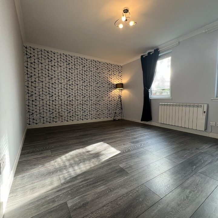 Two-bedroom flat to rent on Millside Terrace, Peterculter – photo 2