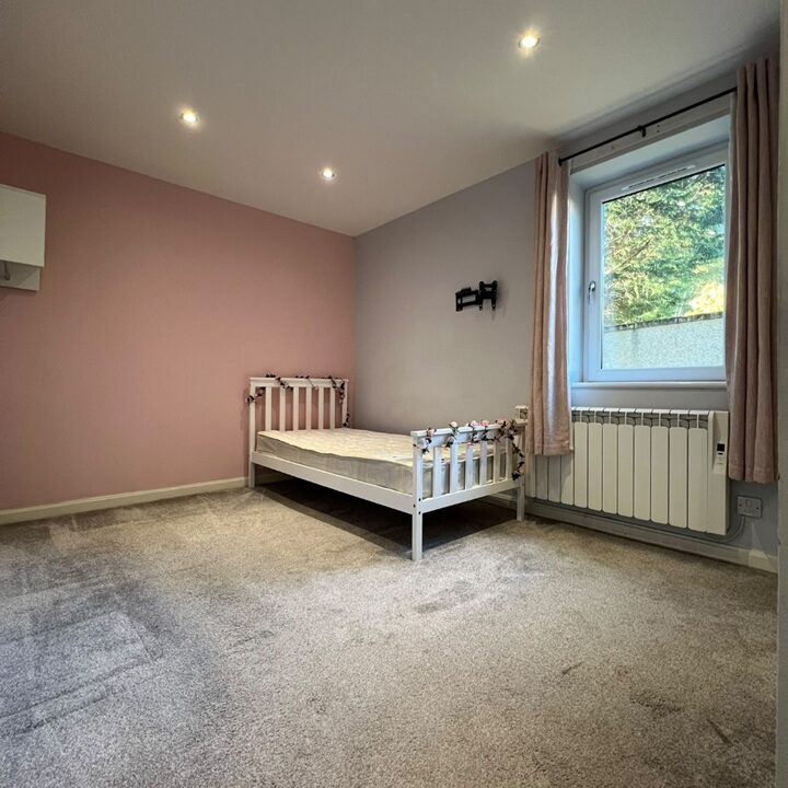 Two-bedroom flat to rent on Millside Terrace, Peterculter – photo 17