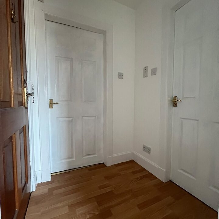 One-bedroom flat to rent on Crown Street, Aberdeen – photo 8