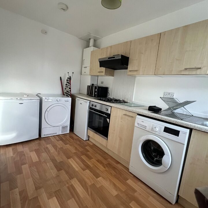 One-bedroom flat to rent on Crown Street, Aberdeen – photo 4