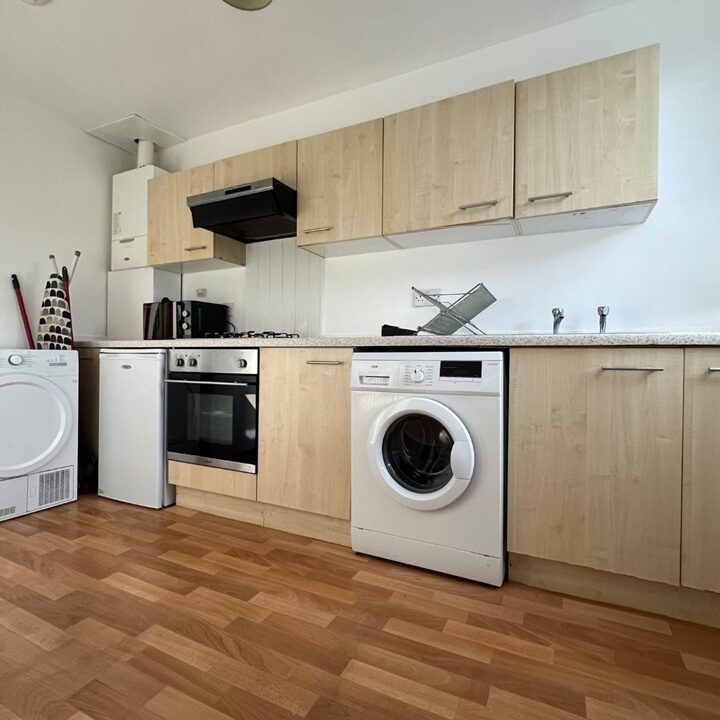 One-bedroom flat to rent on Crown Street, Aberdeen – photo 7